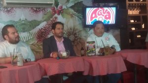 De izq. a der. - Carlos Ibáñez (chef), Hernán Linares (Empresario), Paulo Jo Chung (chef).
